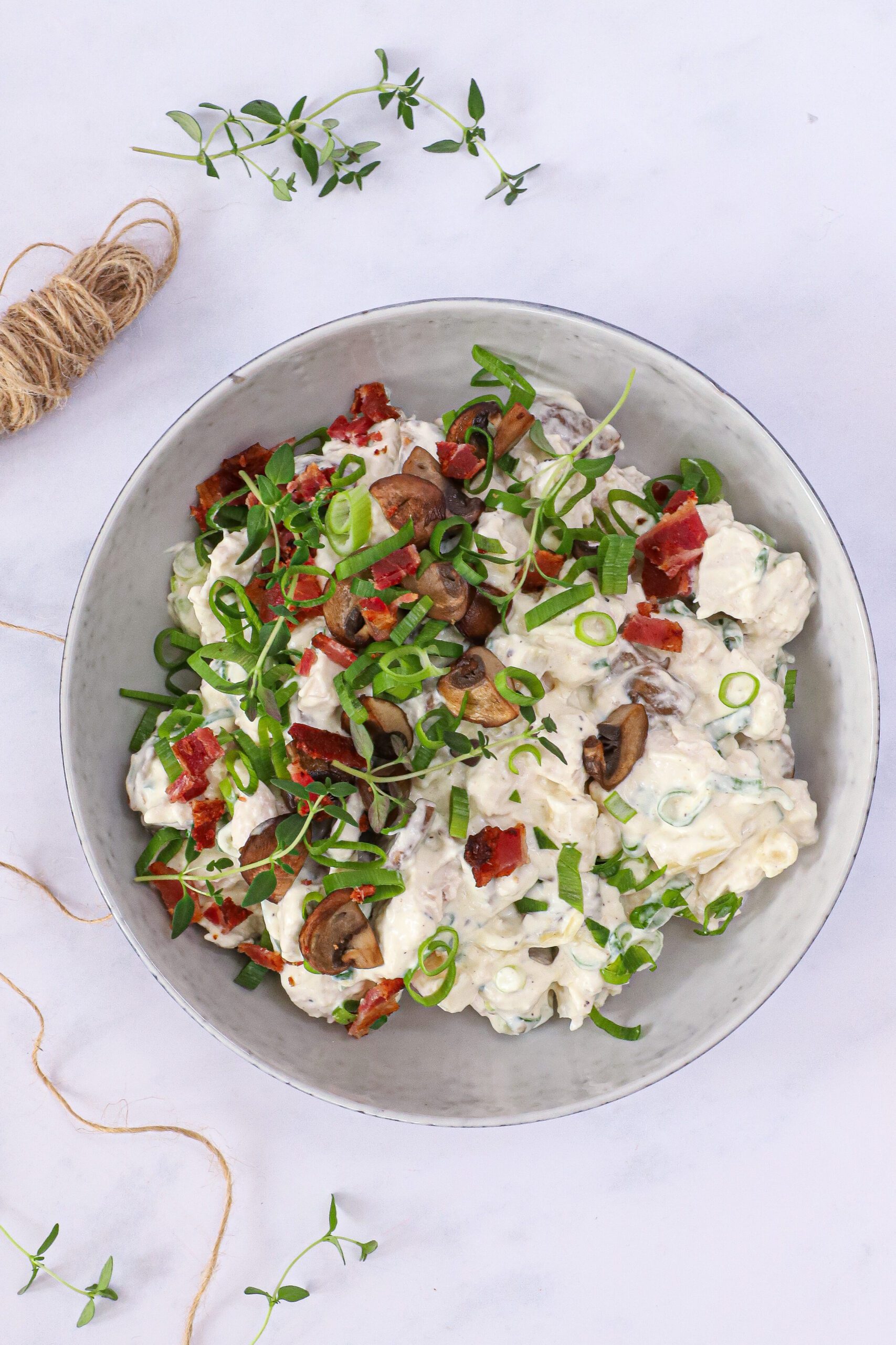Hjemmelavet hønsesalat - Opskrift på klassisk hønsesalat