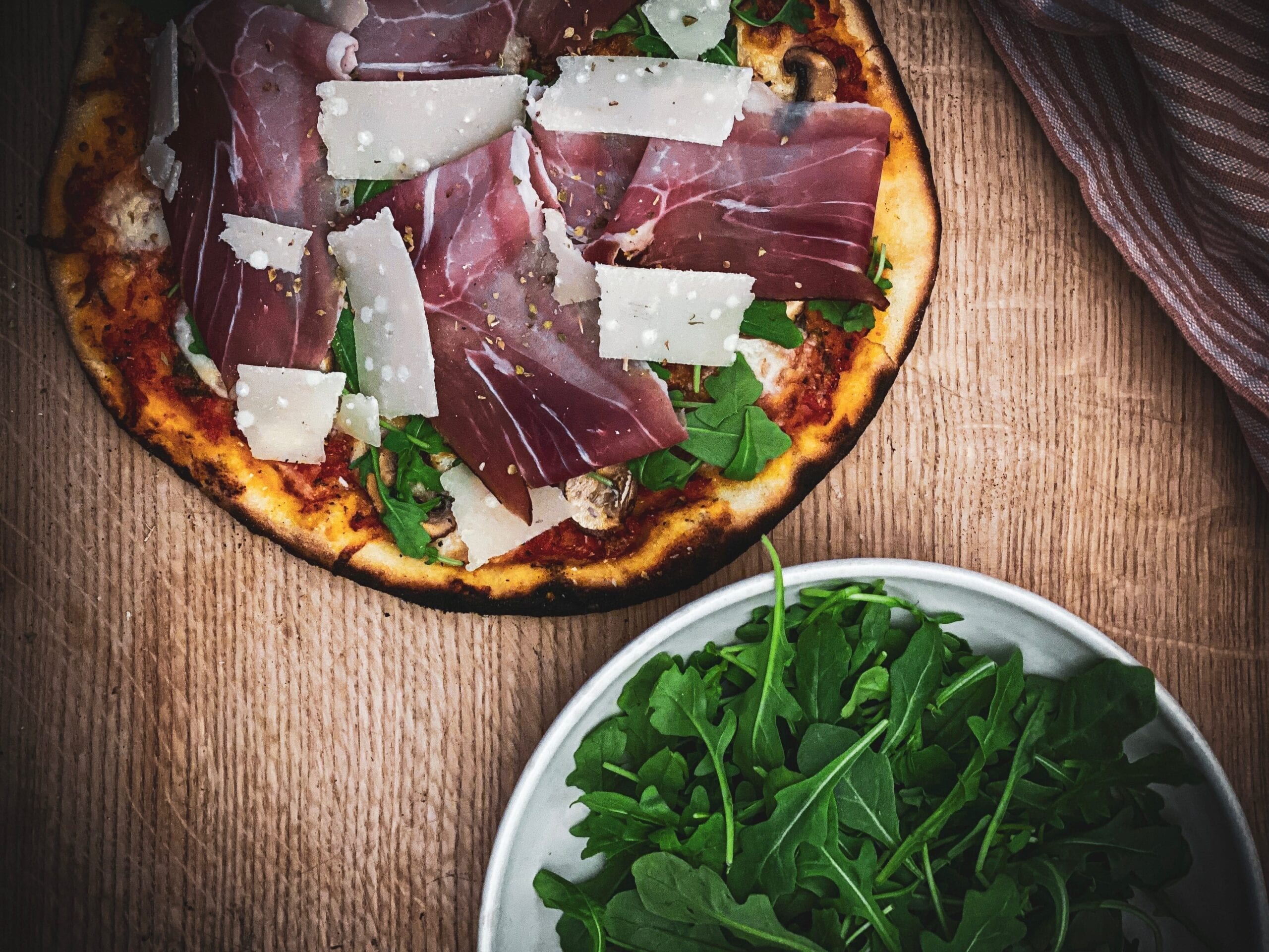 Opskrift på pizza med fanø skinke