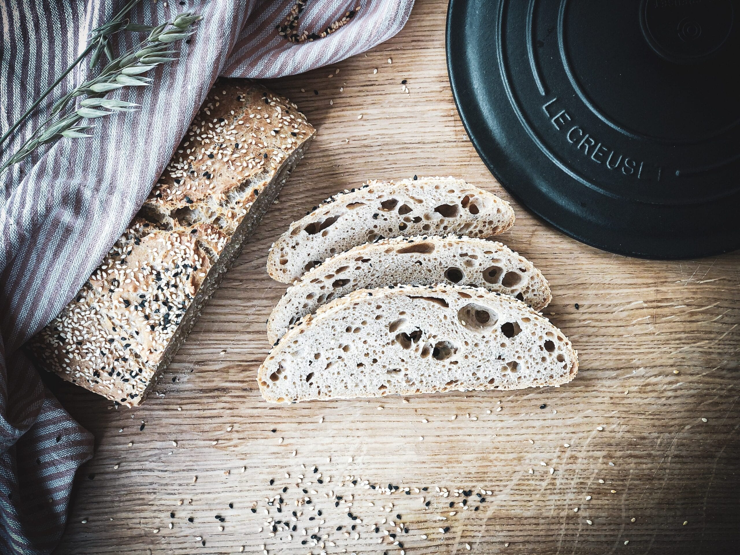 Opskrift på grydebrød med sesam
