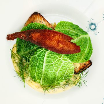 Stegt ising - Opskrift på stegt ising med hvidvinssauce