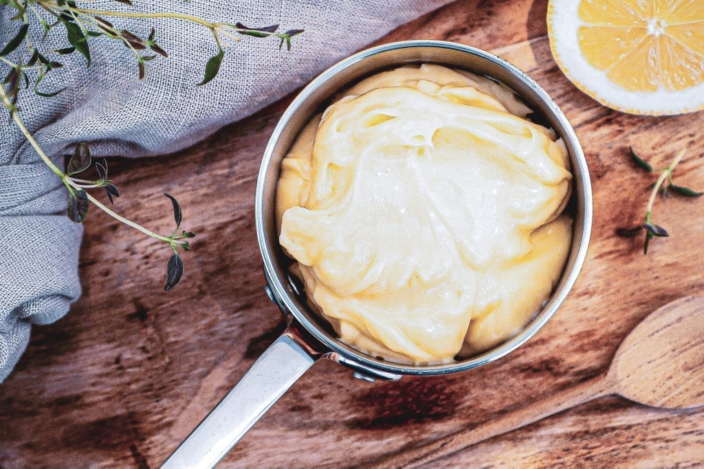 Hjemmelavet mayonnaise - Opskrift på hjemmerørt mayonnaise