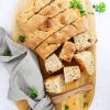 Focaccia brød - Opskrift på hurtig og nem focaccia brød
