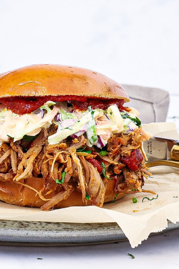 Pulled pork burger - Opskrift på pulled pork og coleslaw