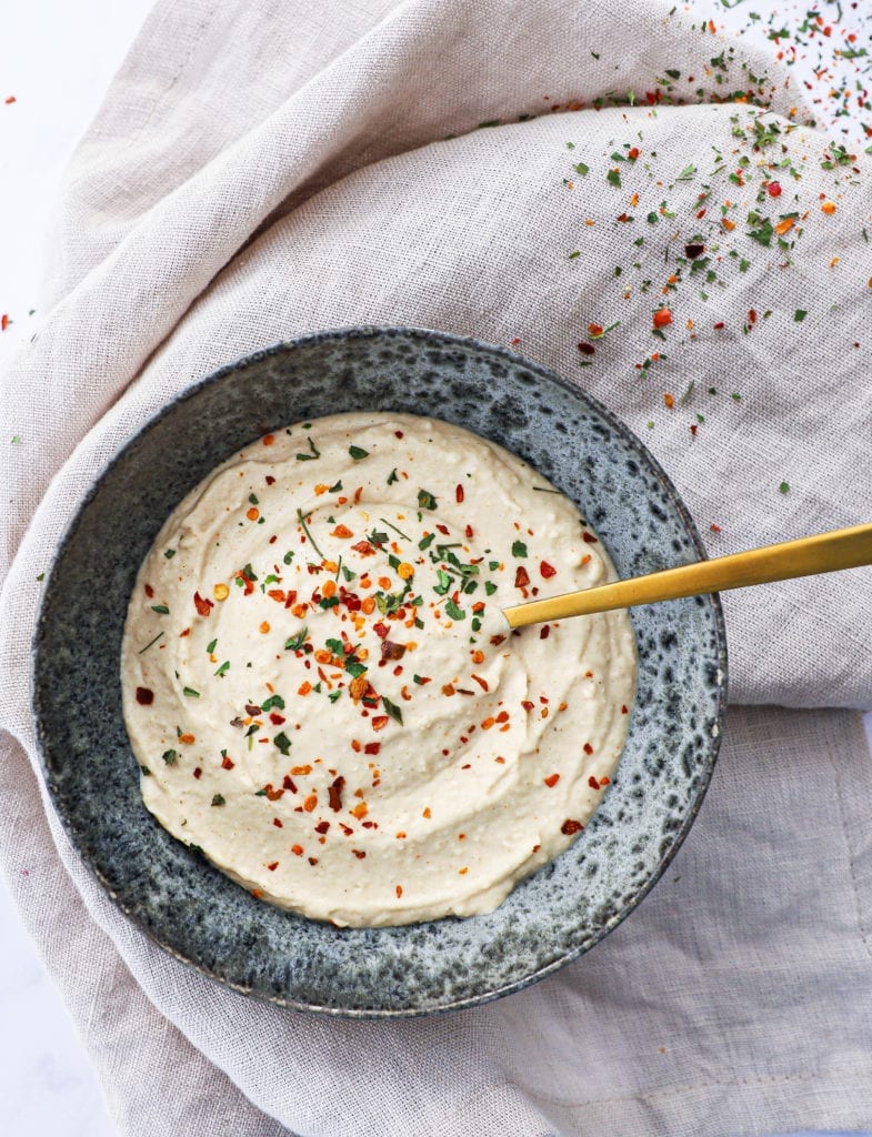 Spicy hvid bønnedip - Opskrift på perfekt grill tilbehør
