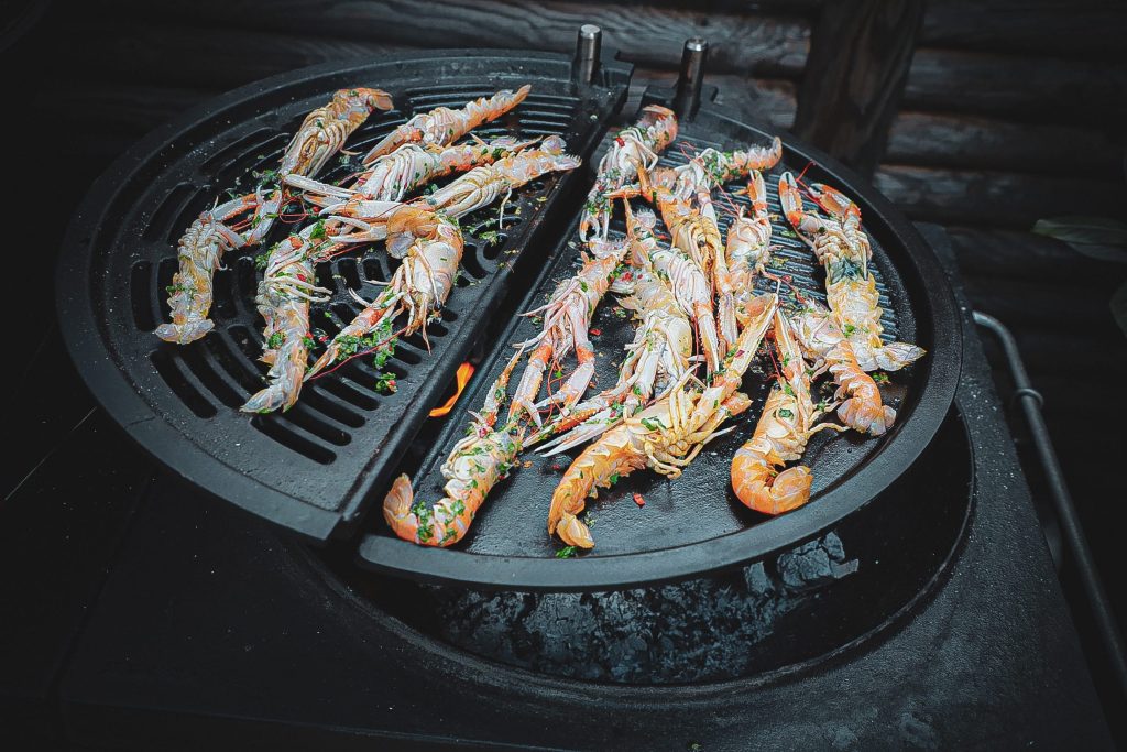 Opskrift på den lækreste risotto med grillet jomfruhummer.