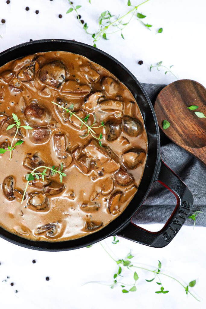 Champignonsauce - Opskrift på cremet champignonsauce