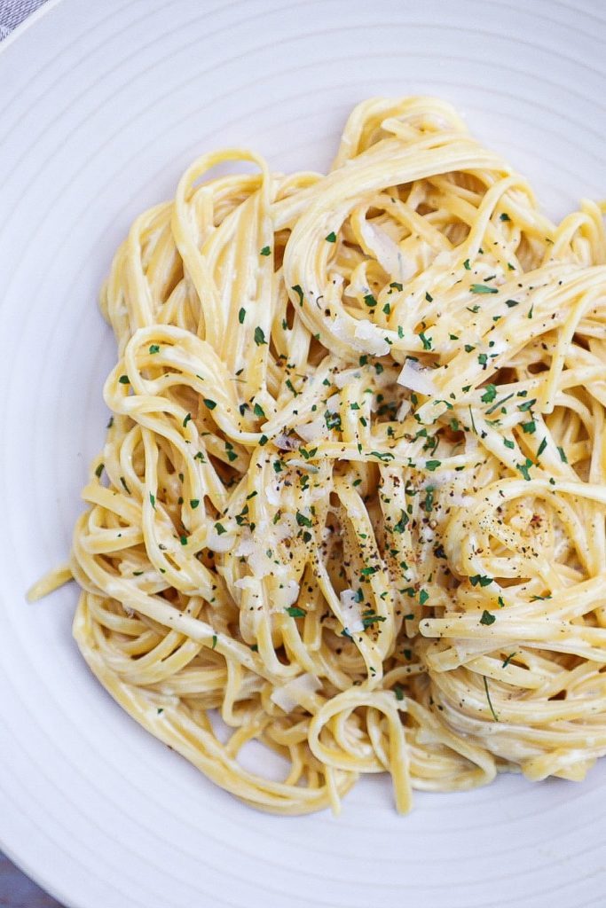 Pasta Alfredo - Opskrift på nem og cremet Pasta Alfredo