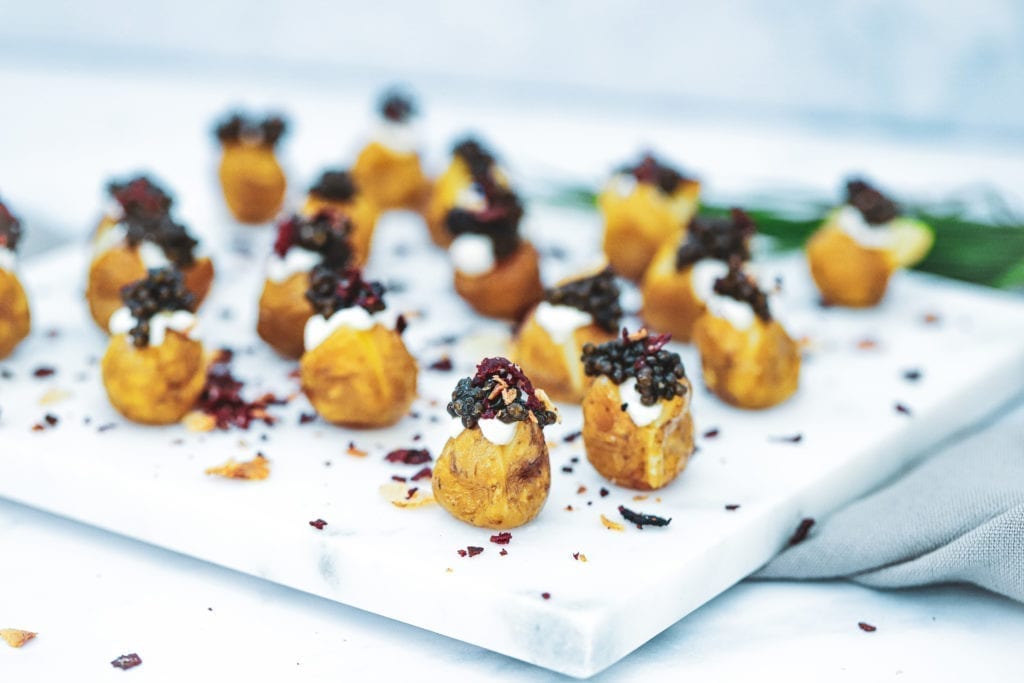 Kartofler med caviar - Opskrift på den lækreste appetizer