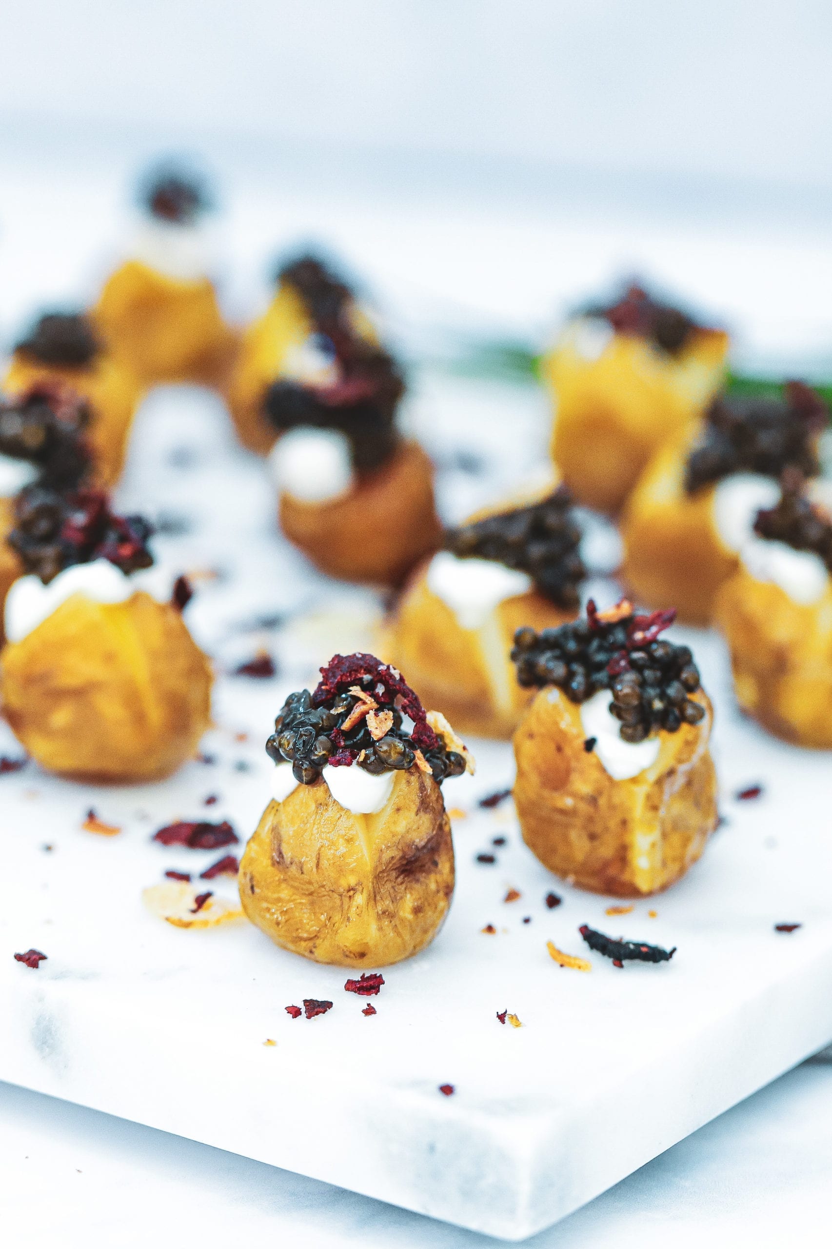 Kartofler med caviar - Opskrift på den lækreste appetizer