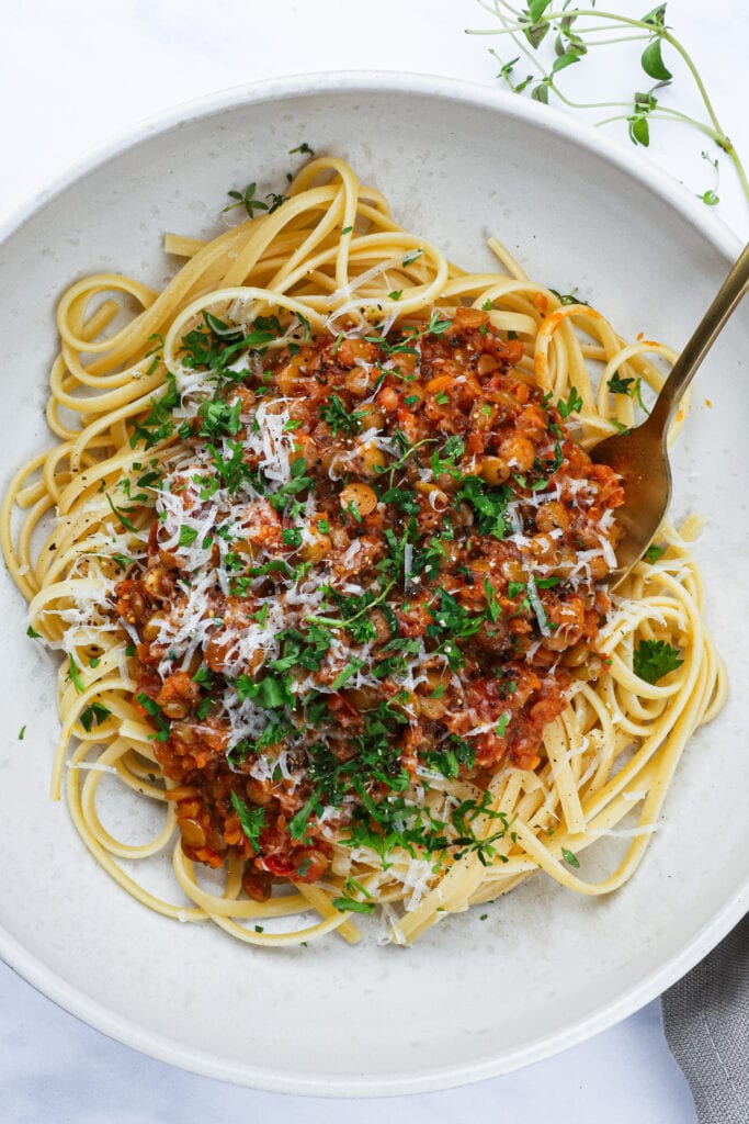 Vegetar bolognese - Opskrift på skøn linse bolognese