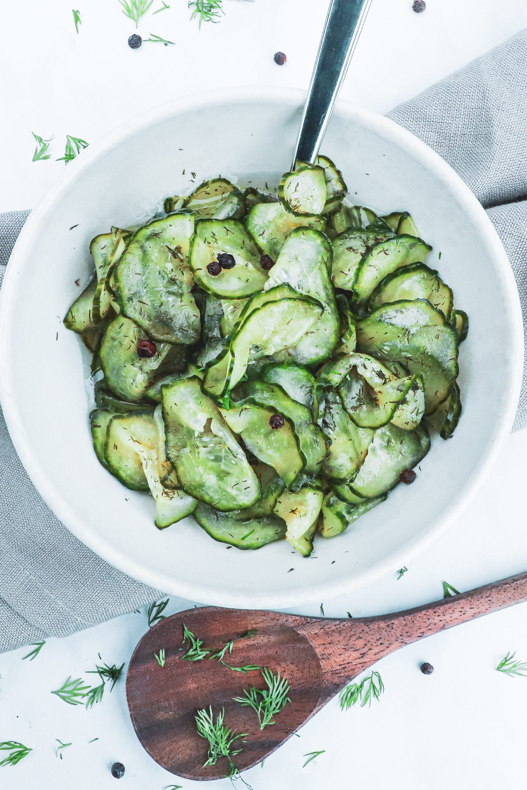 Agurkesalat - Opskrift på hjemmelavet agurkesalat