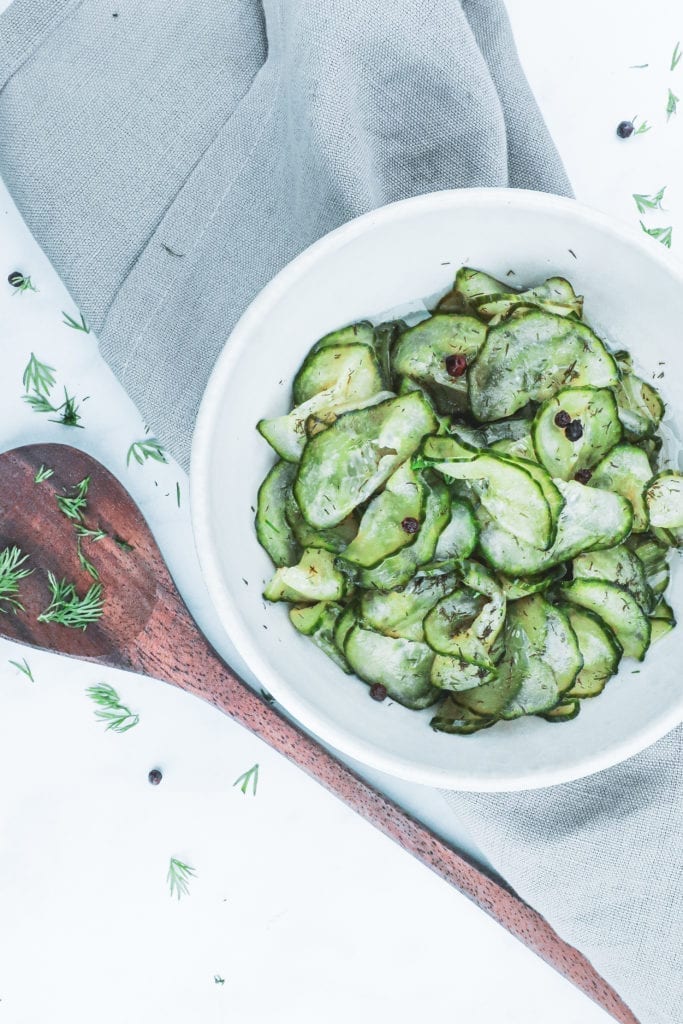 Agurkesalat - Opskrift på hjemmelavet agurkesalat