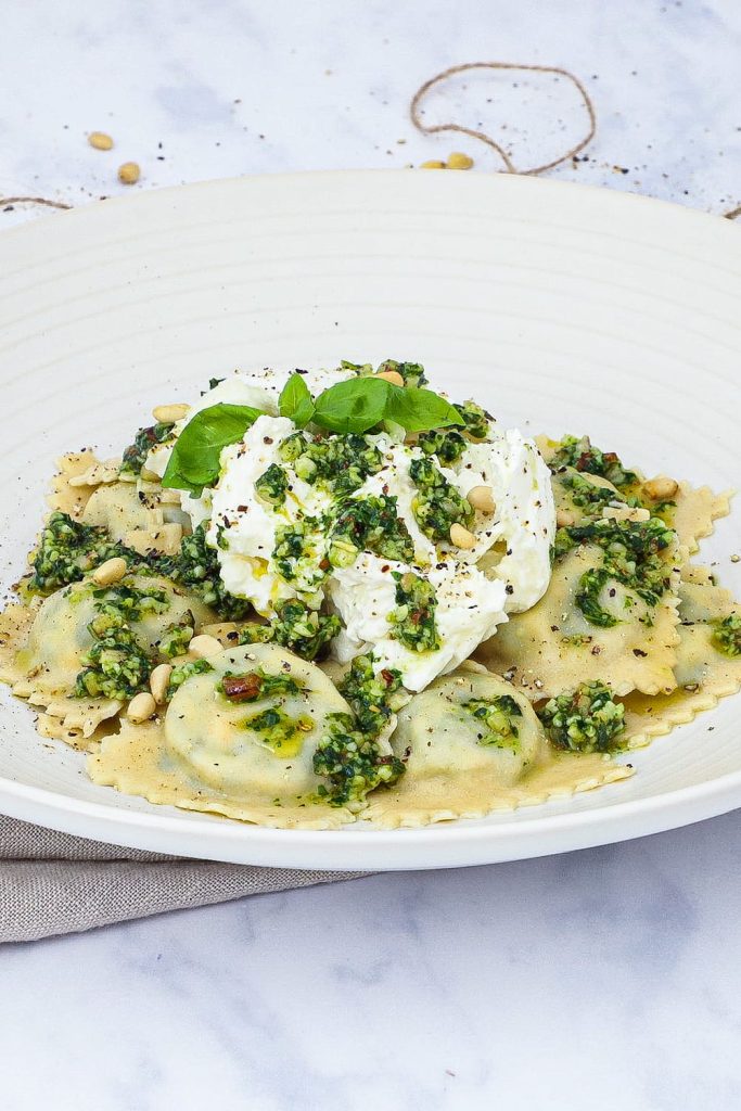 Ravioli - Opskrift på hjemmelavet ravioli med spinat og ricotta