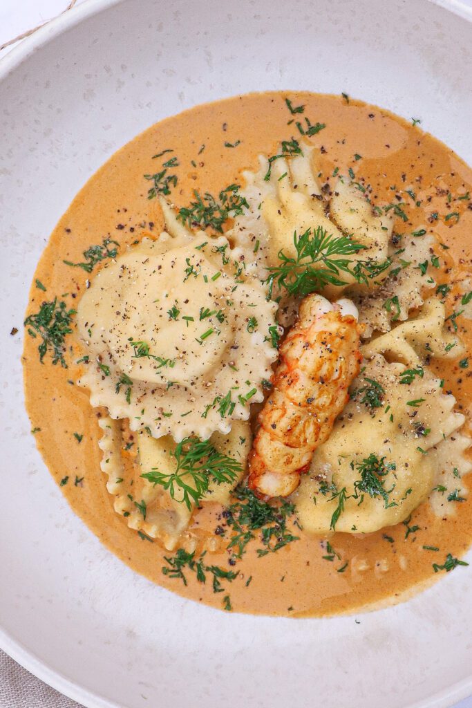 Ravioli med jomfruhummer - Opskrift med jomfruhummer og bisque