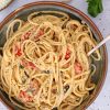 Pasta med mascarpone, tomater og hvidvin