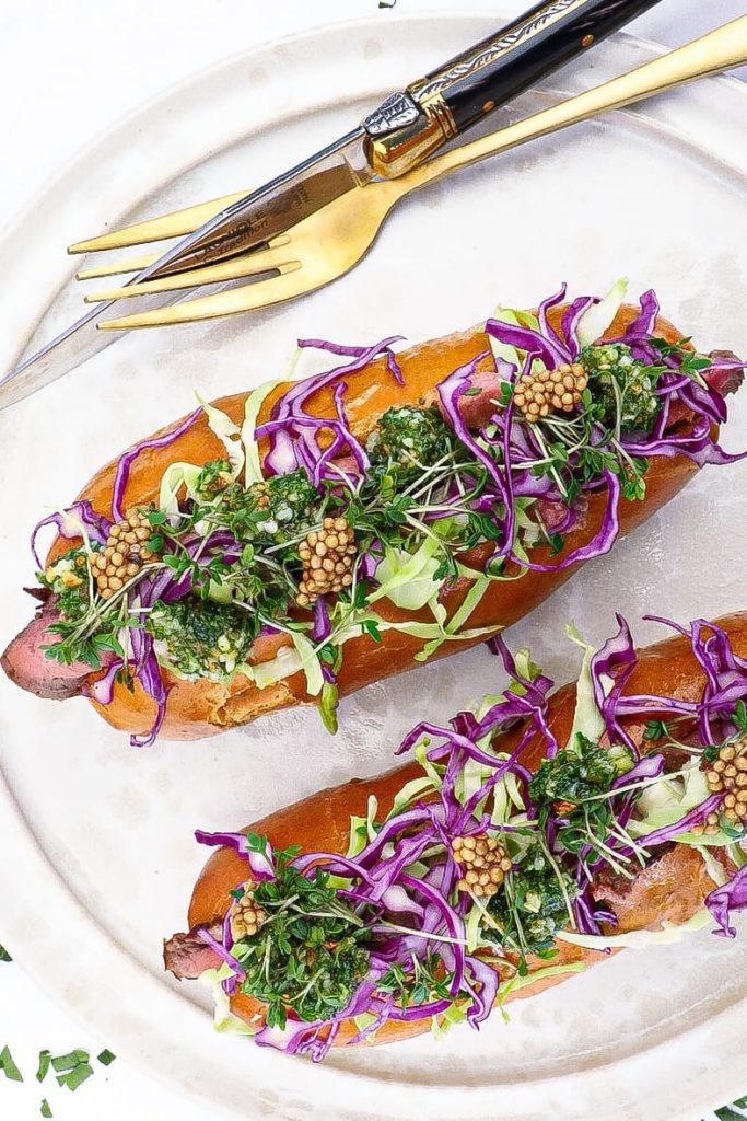 Steak dog med oksemørbrad - Opskrift på gourmet hotdog