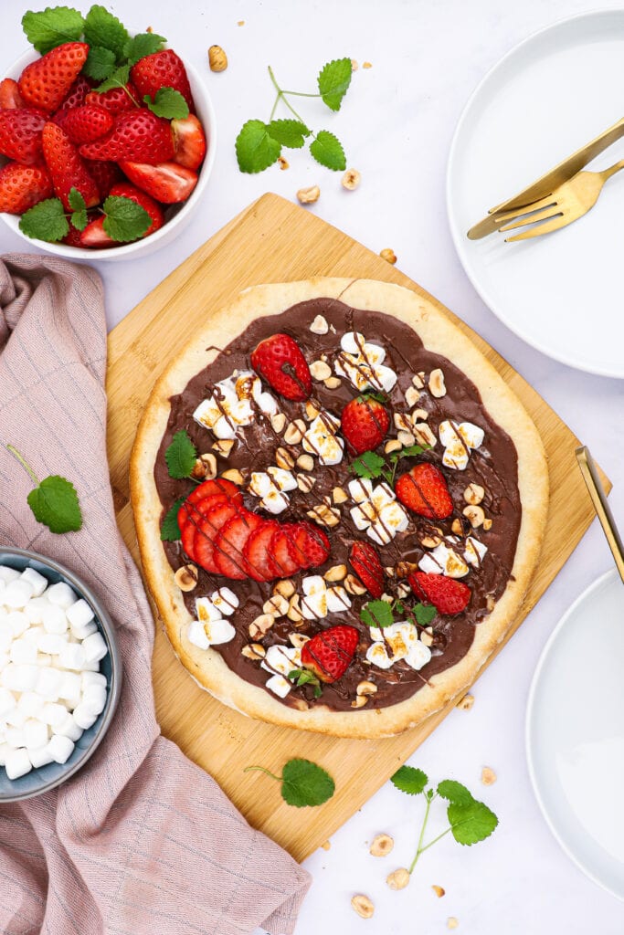 Nutellapizza - Opskrift på dessertpizza med chokolade