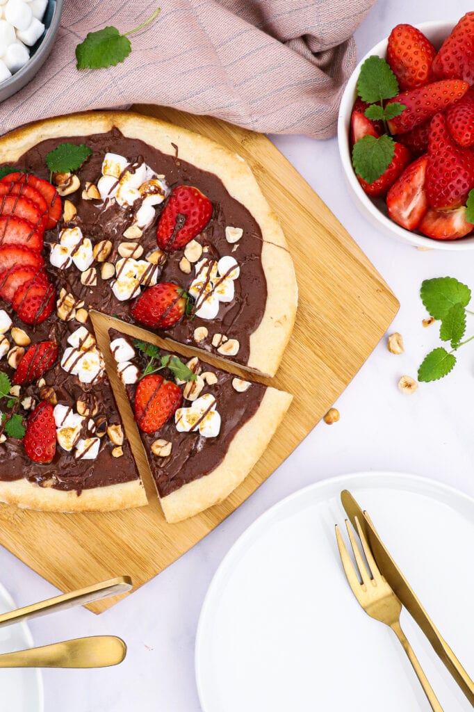 Nutellapizza - Opskrift på dessertpizza med chokolade
