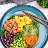 Poke bowl med laks - Opskrift på Poké bowl med laks