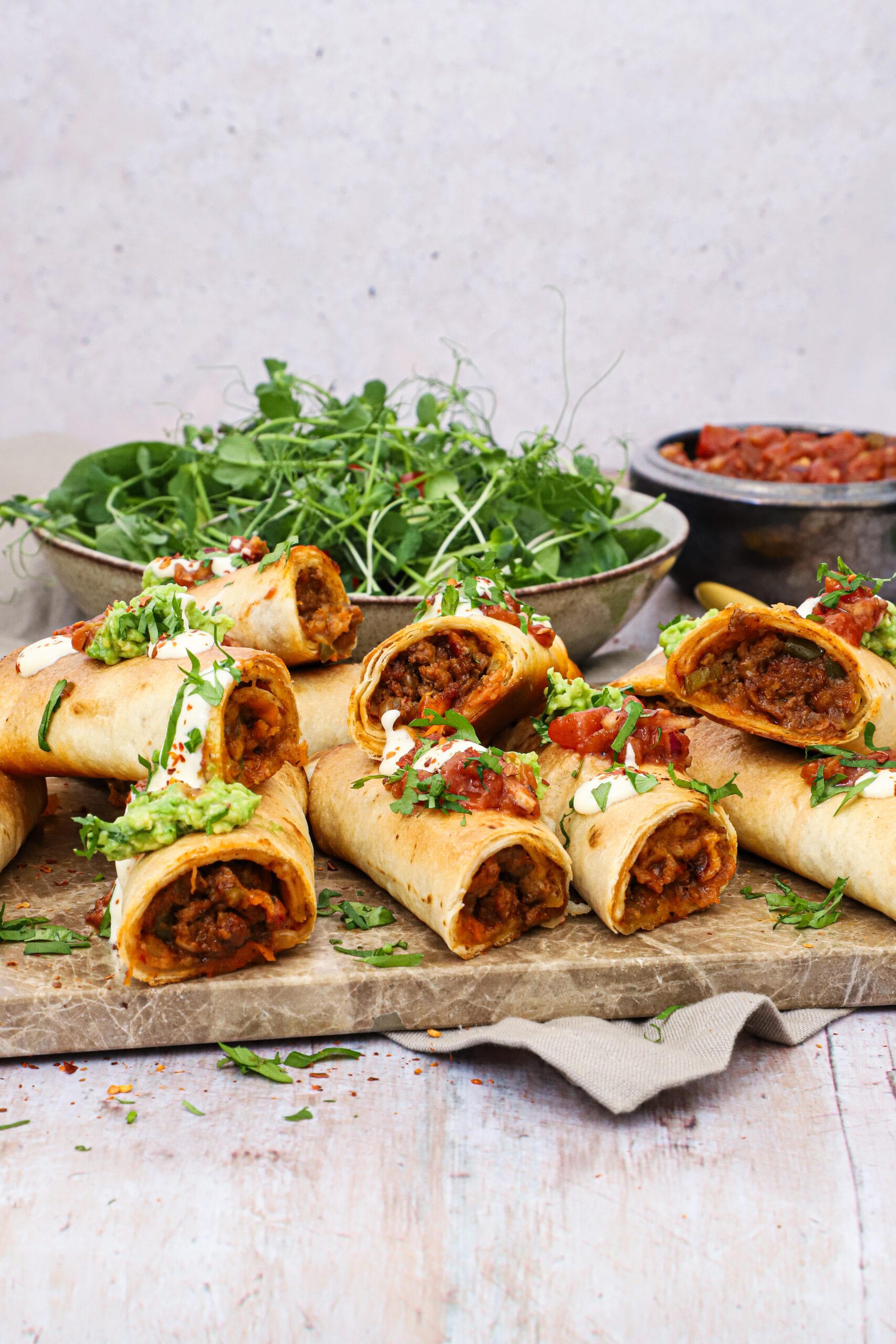 Tinga taquitos - Opskrift på sprøde tortillas med oksekød