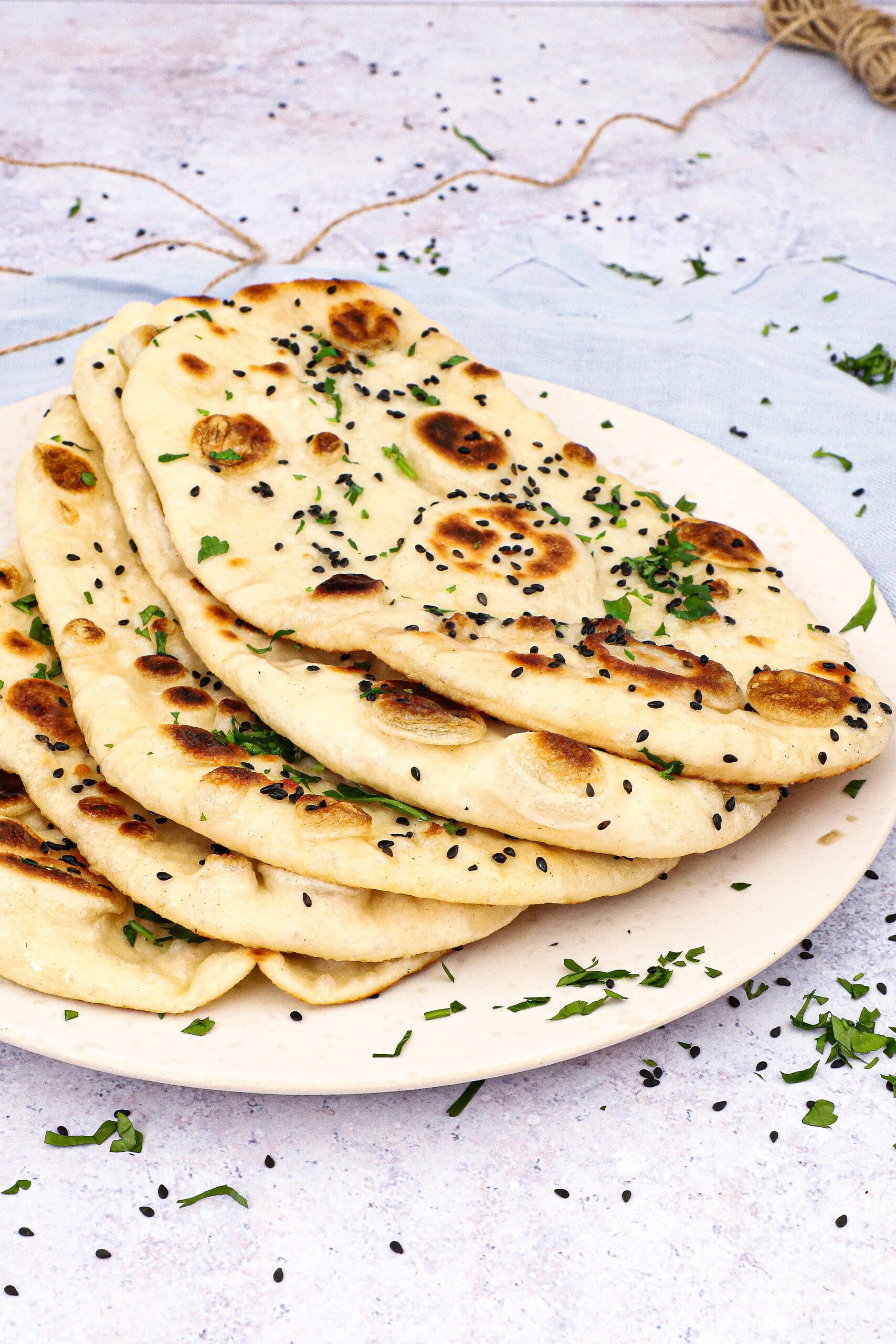 Pandestegte naan - Opskrift på lækre saftige naan brød