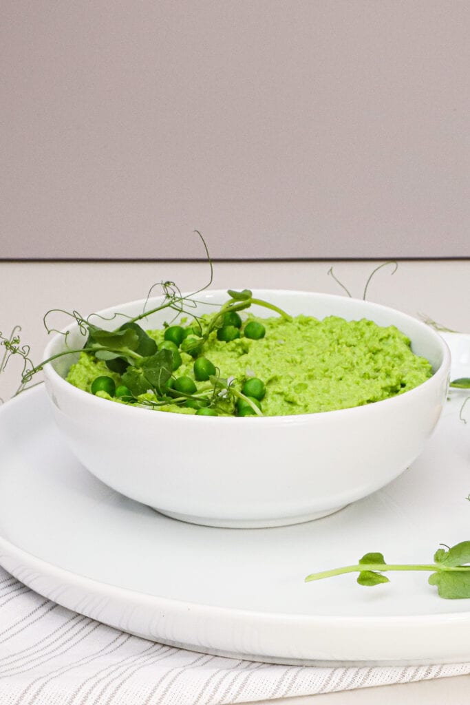 Ærtehummus - Opskrift på nem og lækker ærtehummus på 10 min.