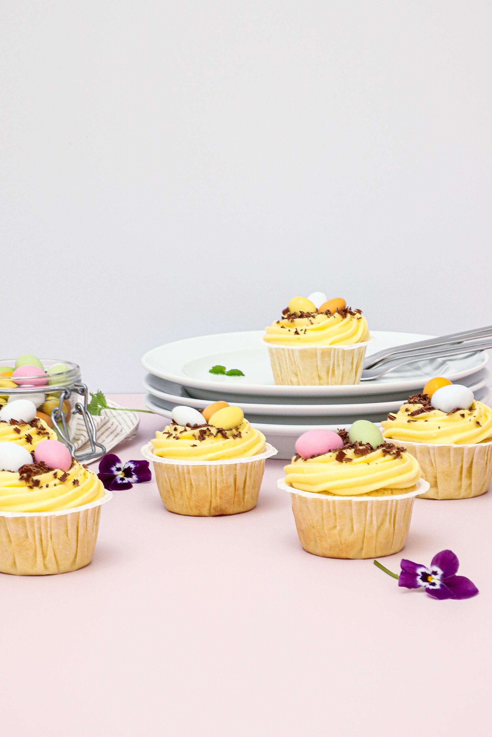 Påskemuffins - Opskrift på citronmuffins med marcipan