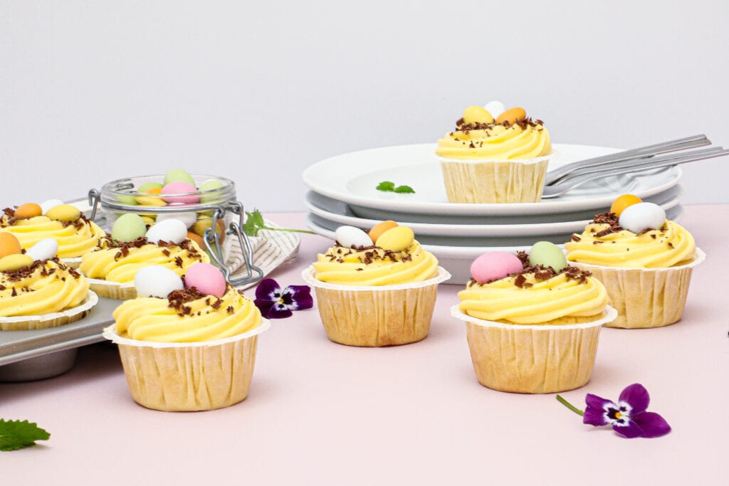 Påskemuffins - Opskrift på citronmuffins med marcipan