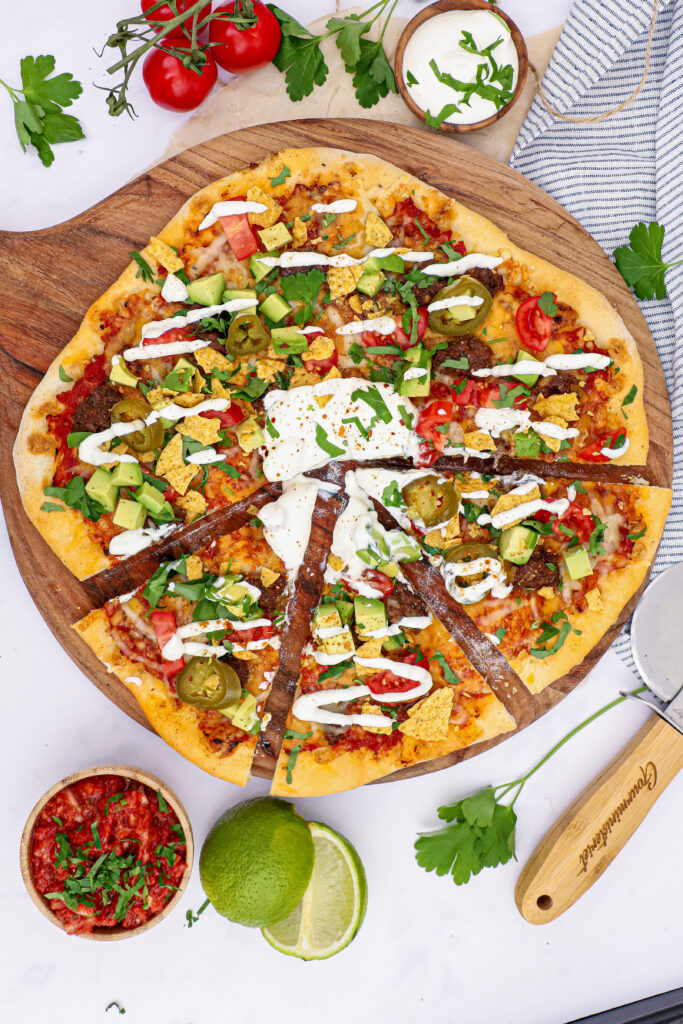 Mexicansk pizza - Opskrift på taco pizza med oksekød