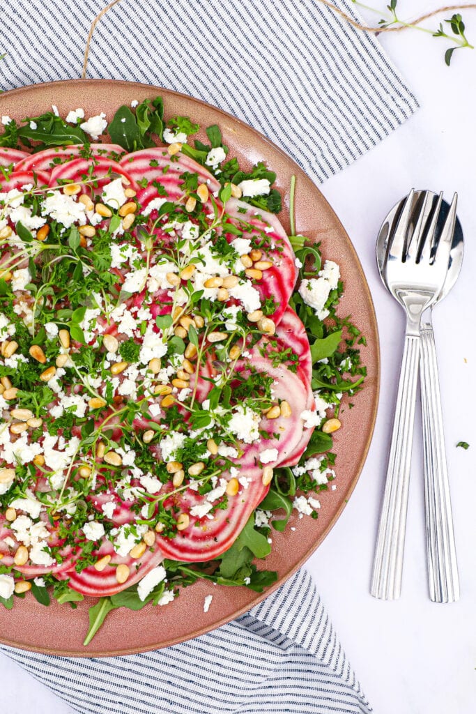 Boljsebede carpaccio - Opskrift på boljsebede salat med feta