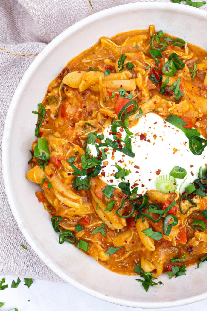 Mexicansk one pot pasta - Opskriv med kylling og cheddar