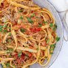 Bolognese med friske tomater - Opskrift på kødsauce med friske tomater