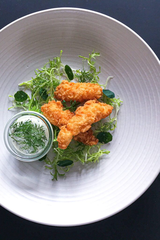 Panko friterede jomfruhummerhaler med tatarsauce - Opskrift
