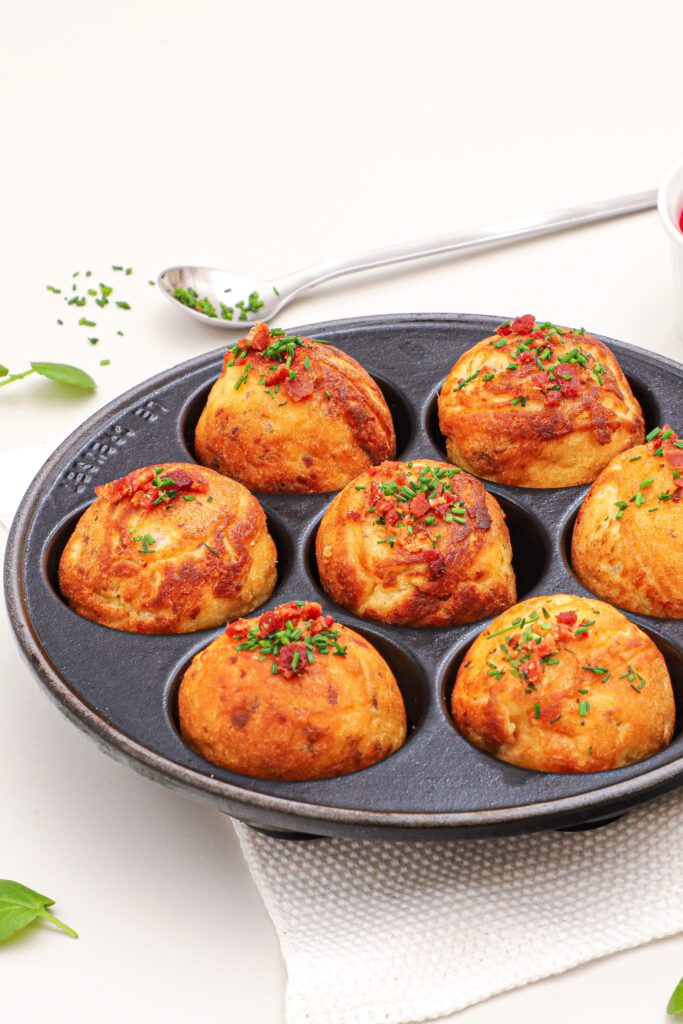 Salte æbleskiver med bacon - Opskrift på mad-æbleskiver