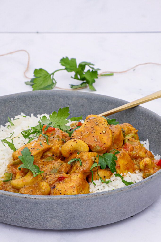 Kylling i indisk karry - Opskrift på kylling i indisk curry