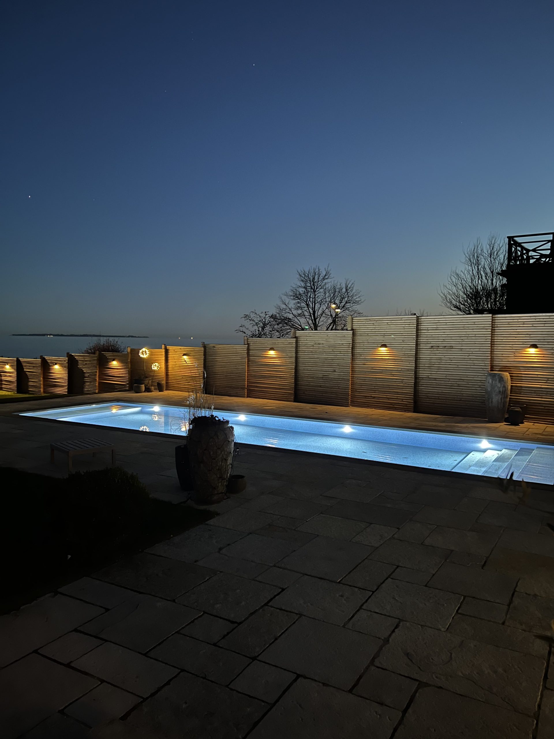 Swimming pool - aften