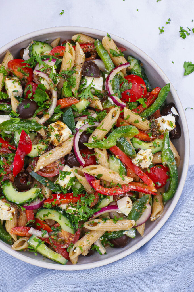 Græsk pastasalat - Opskrift på pastasalat a la græsk salat