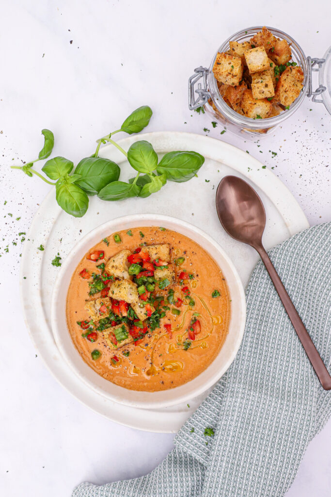 Gazpacho - Kold spansk grøntsagssuppe på 10 minutter
