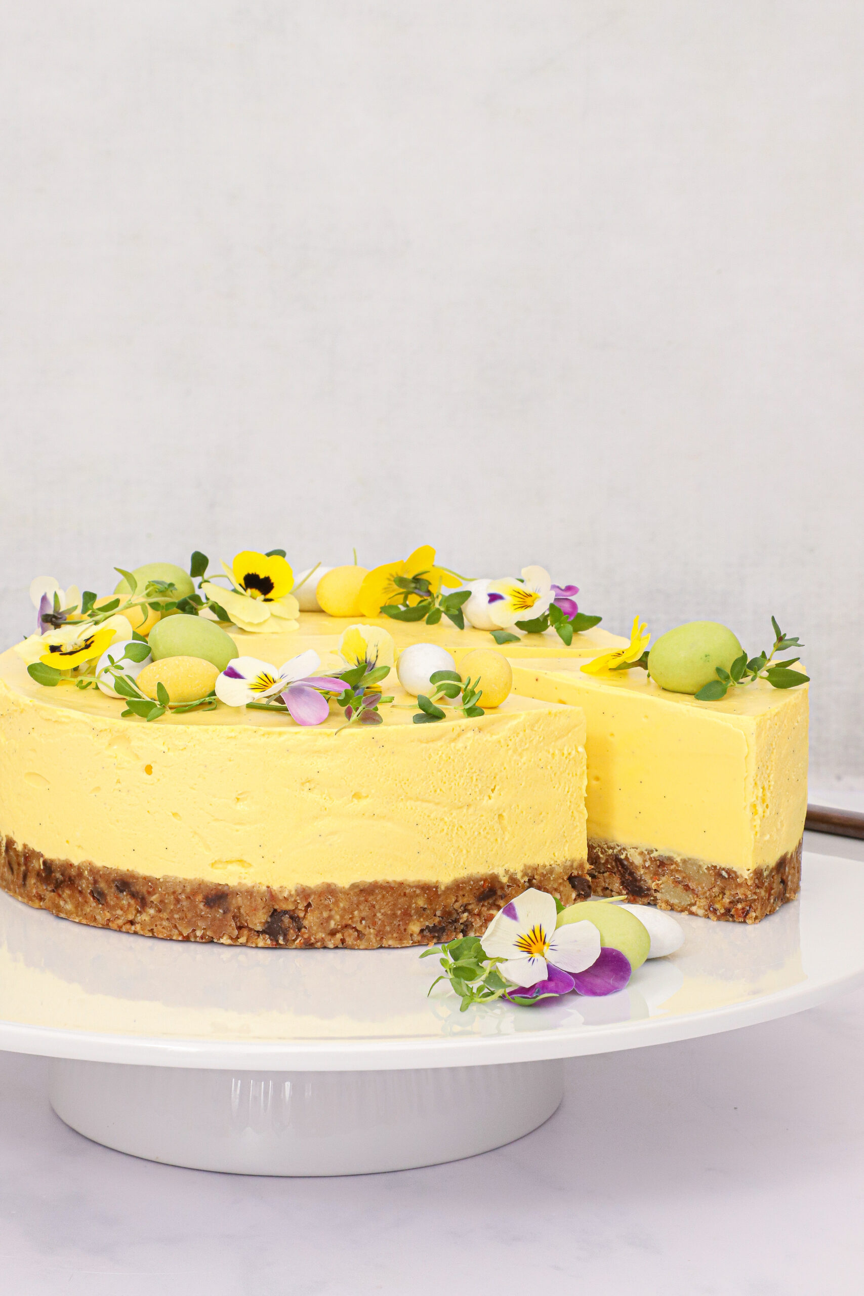 Cheesecake med citron, chokolade og marcipan - Påskekage