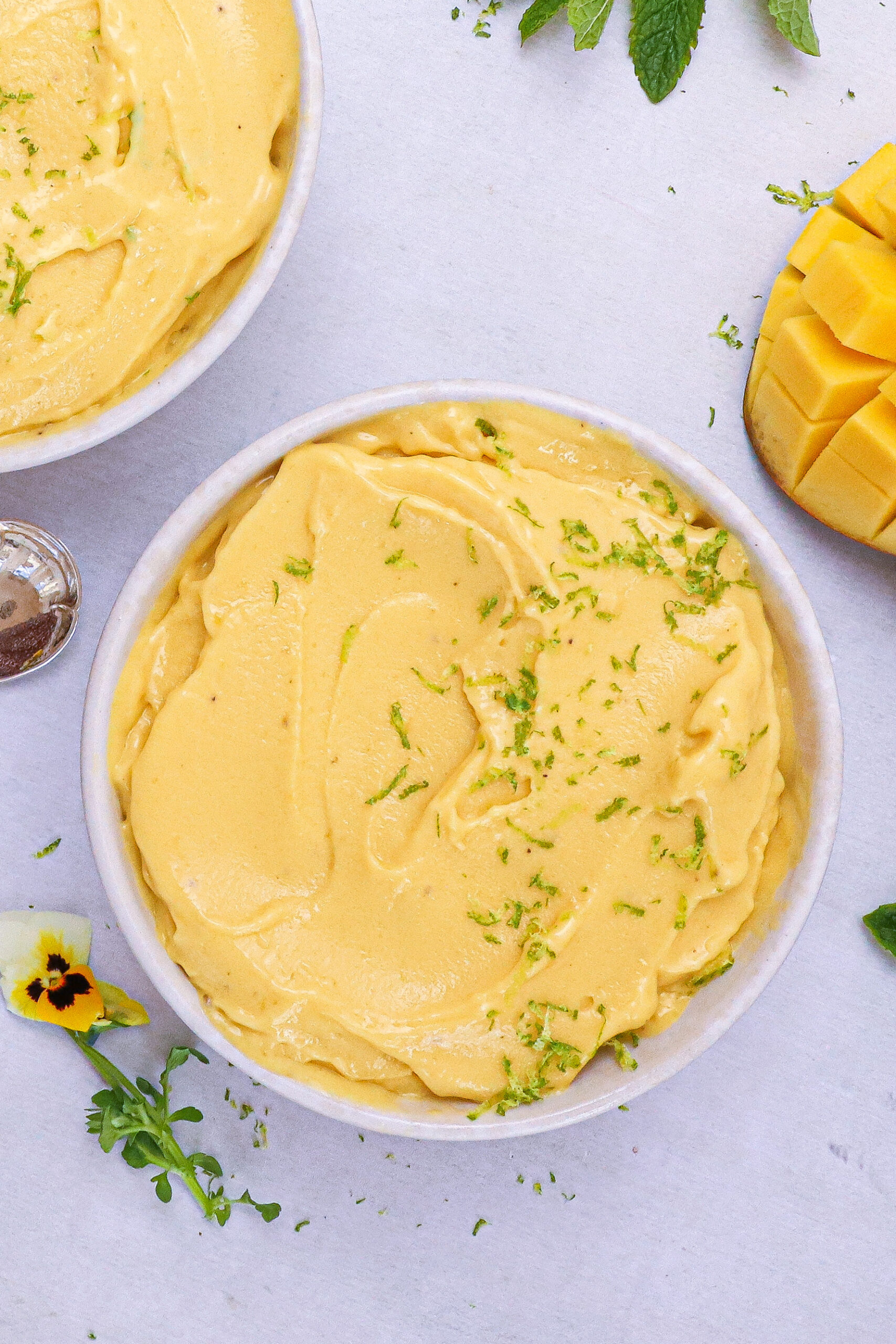 Mango nicecream - Opskrift på nicecream med mango og banan