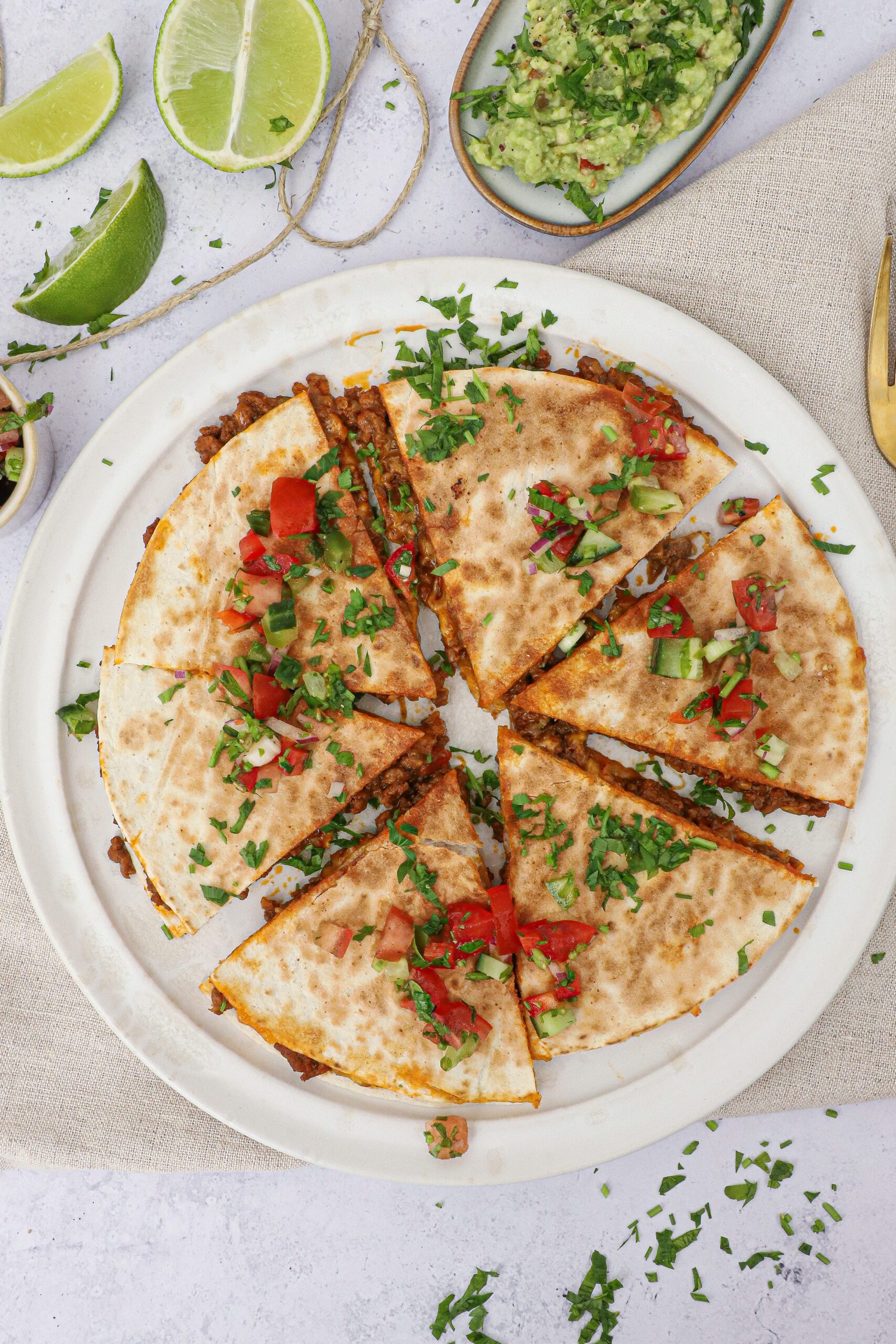 Quesadillas med oksekød - Opskrift på quesadillas med oksekød og pico de gallo
