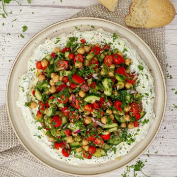 Haydari salat - Layered haydari - Opskrift på haydari med salat