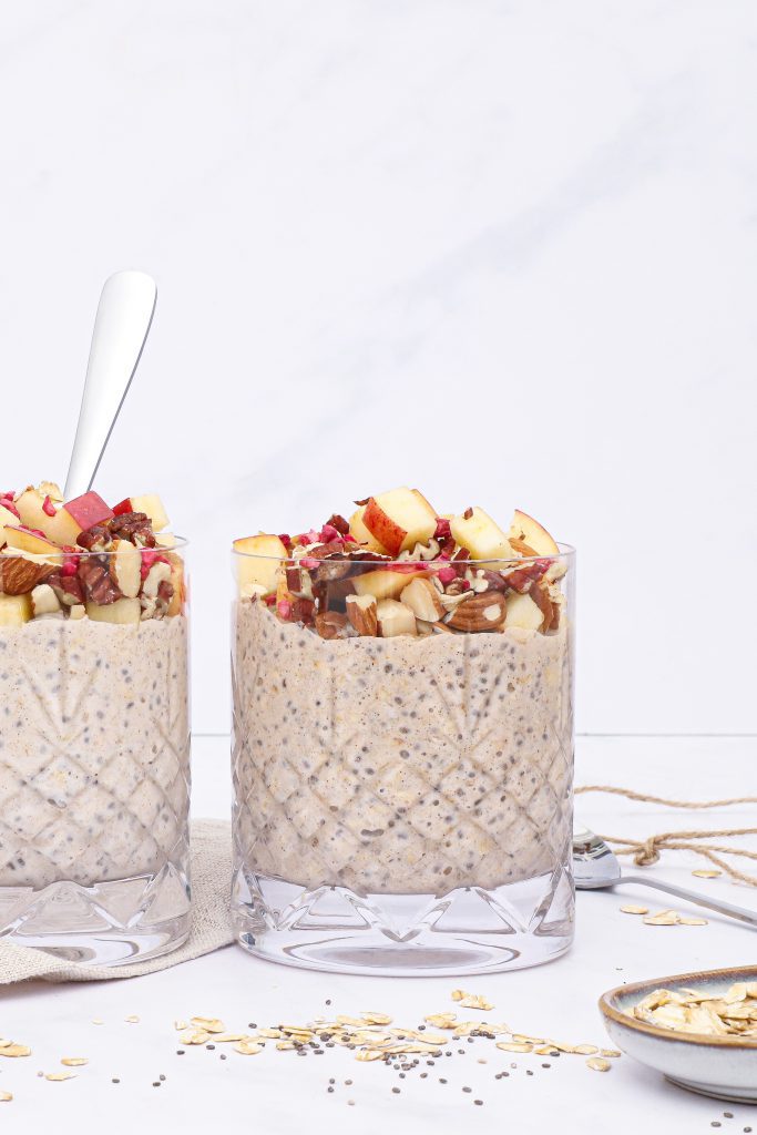 Overnight oats med kanel og æble - Opskrift på overnight oats