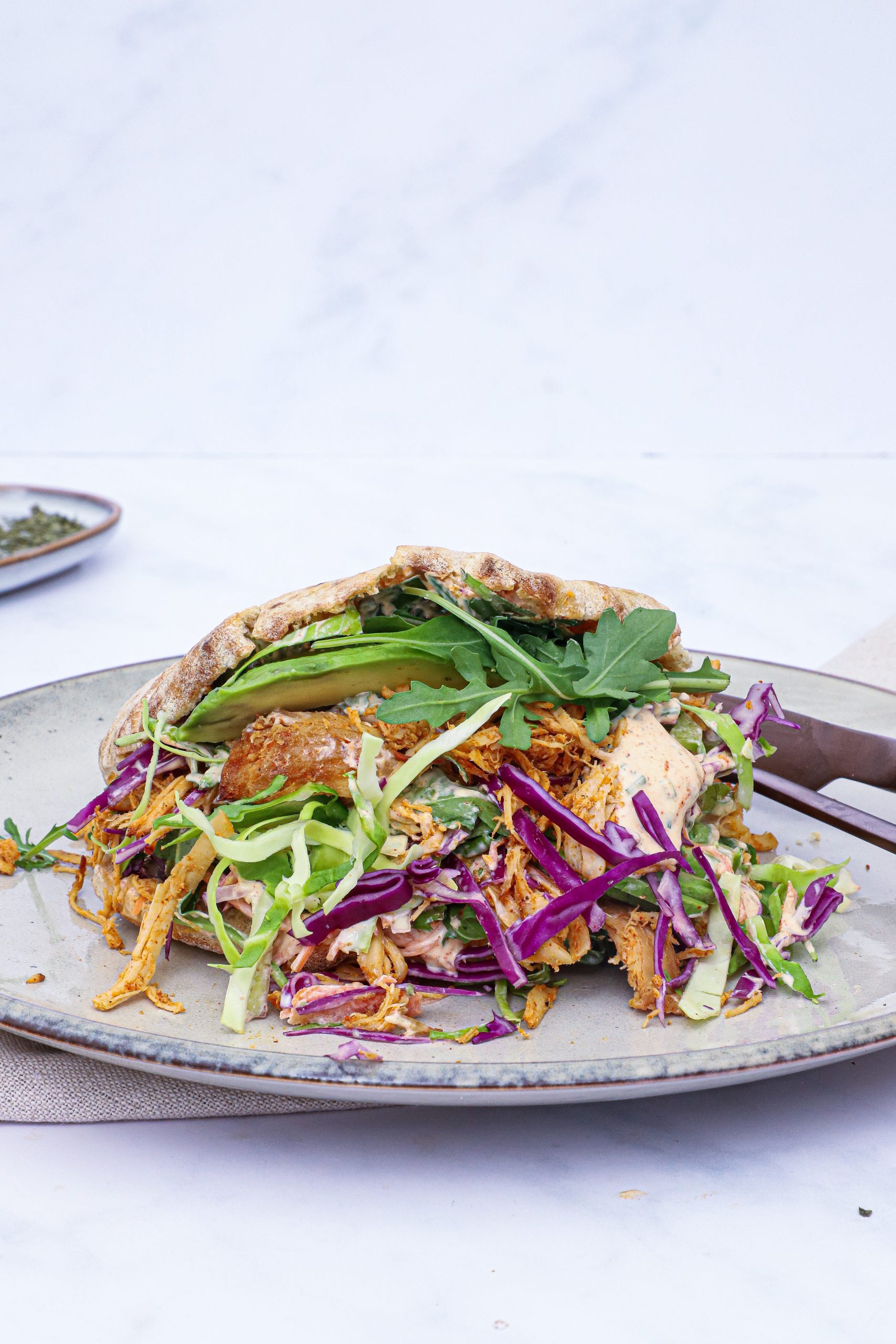 Pulled chicken pita - Opskrift på pitabrød med pulled chicken