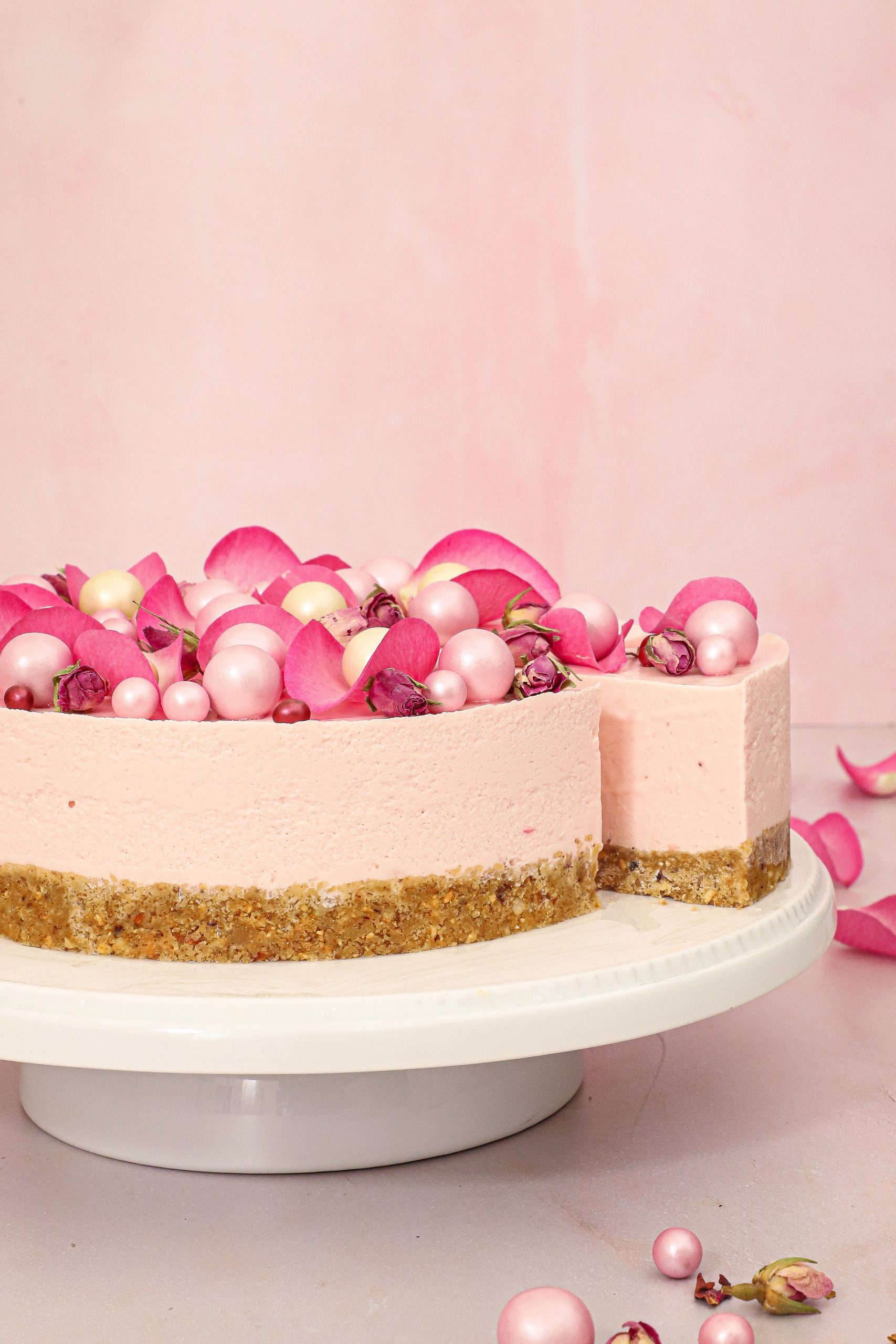 Rosé cheesecake - Opskrift på cheesecake med rosé og jordbær