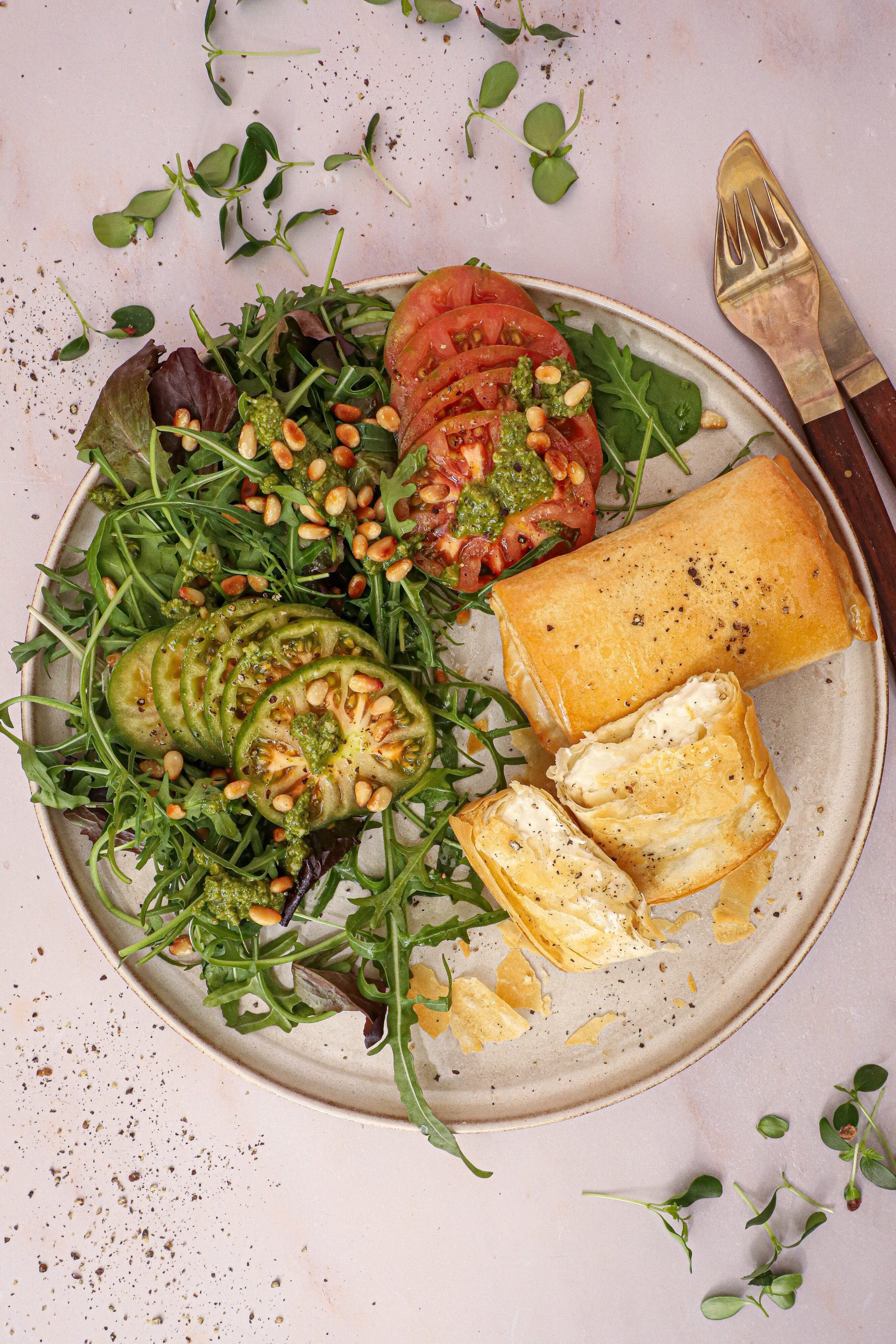 Indbagt feta i filodeje tilberedt i airfryere - Opskrift på bagt feta i airfryer