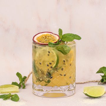 Passionsfrugt mojito - Opskrift på mojito med passionsfrugt