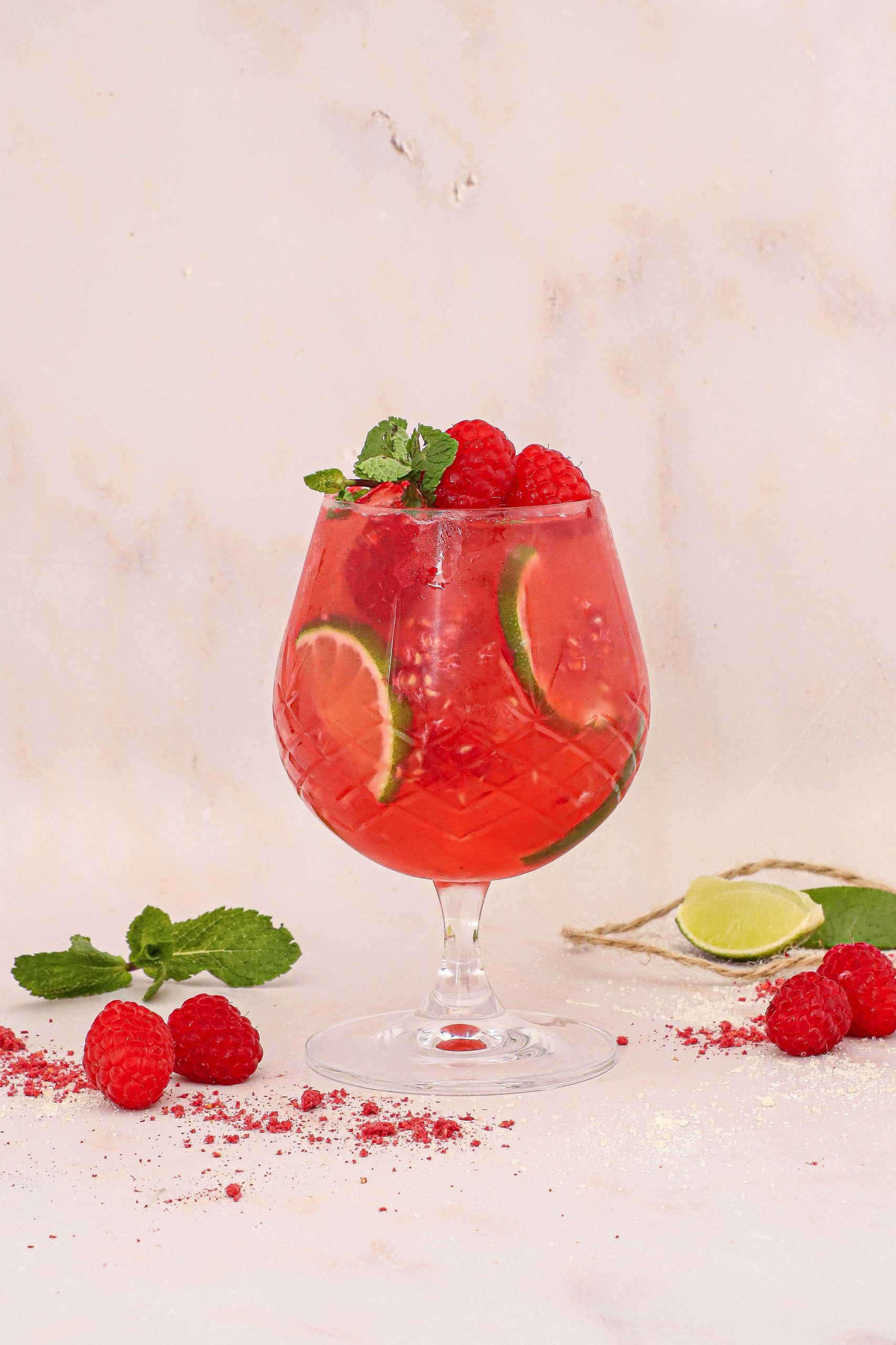 Hindbær mojito - Opskrift på mojito med hindbær