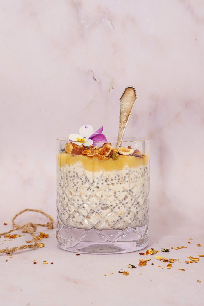 Overnight oats med citron og lemon curd - Køleskabsgrød