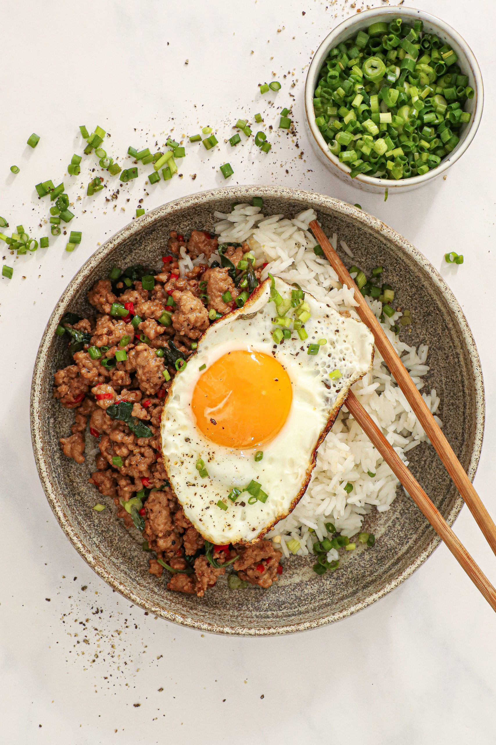 Pad Krapow - Stir fry med gris og basilikum